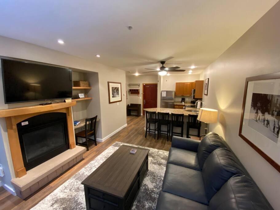 Ski-In/Ski-Out Zephyr 1 Bedroom Condo وينتر بارك المظهر الخارجي الصورة