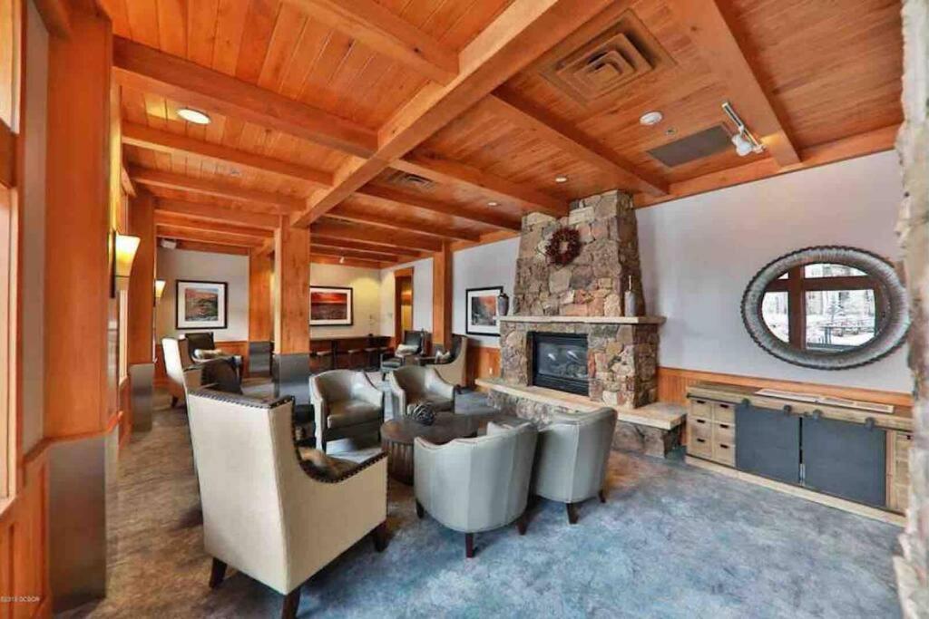 Ski-In/Ski-Out Zephyr 1 Bedroom Condo وينتر بارك المظهر الخارجي الصورة