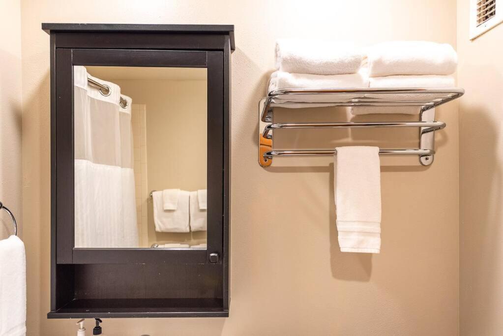 Ski-In/Ski-Out Zephyr 1 Bedroom Condo وينتر بارك المظهر الخارجي الصورة