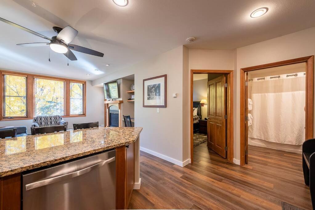 Ski-In/Ski-Out Zephyr 1 Bedroom Condo وينتر بارك المظهر الخارجي الصورة